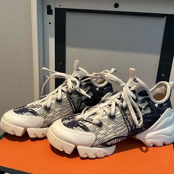 Authentic dior sneaker US 38 - Picture 8 of 10